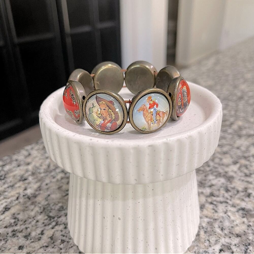 Anthropologie Vintage Western Cameo Stretch Bracelet — Red, Cream, Gold